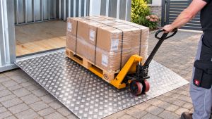 Auffahrrampen aus Aluminum B 1500 x L 1200 mm - Auffahrrampe passend für CONTAINER-XXL-Lagercontainer Auffahrrampen aus Aluminum B 1500 x L 1200 mm - Auffahrrampe passend für CONTAINER-XXL-Lagercontainer