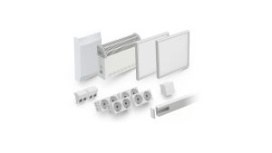 Pförtnerhaus - Meisterbüro MultiRoom Outdoor Basic 15 OfficePlus - H2820 x B4680 x T3390 mm mit Elektropaket OfficePlus in RAL 9002 - Grauweiß Pförtnerhaus - Meisterbüro MultiRoom Outdoor Basic 15 OfficePlus - H2820 x B4680 x T3390 mm mit Elektropaket OfficePlus in RAL 9002 - Grauweiß